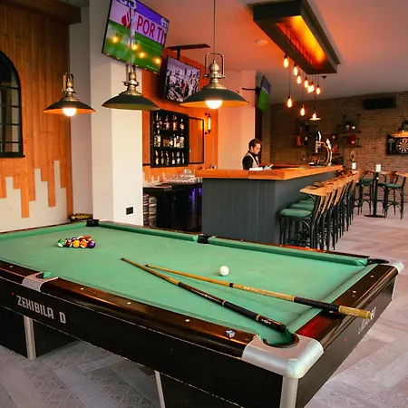 Luxury Two Bedroom Penthouse In Caesar & Spa, Long شقة