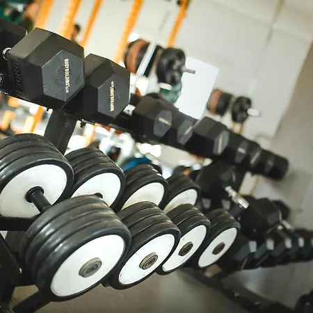 Luxury Two Bedroom Penthouse In Caesar & Spa, Long