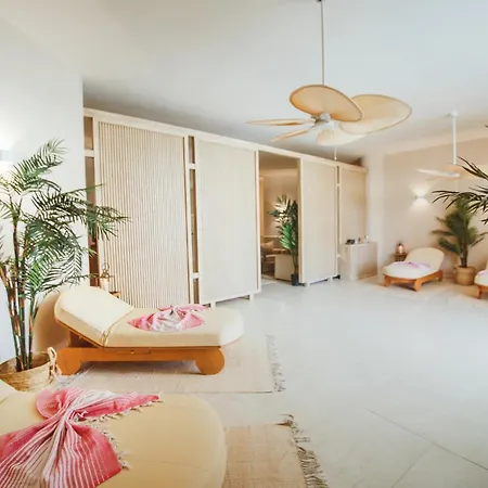 Luxury Two Bedroom Penthouse In Caesar & Spa, Long شقة *