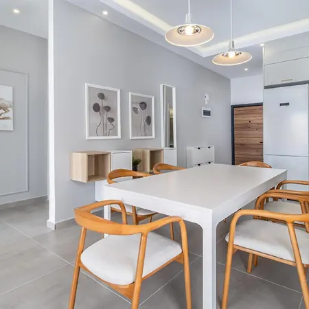 Luxury Two Bedroom Penthouse In Caesar & Spa, Long Perivolia tou Trikomou