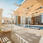 Luxury Two Bedroom Penthouse In Caesar & Spa, Long Apartment