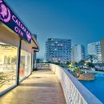 Luxury Two Bedroom Penthouse In Caesar & Spa, Long Apartment
