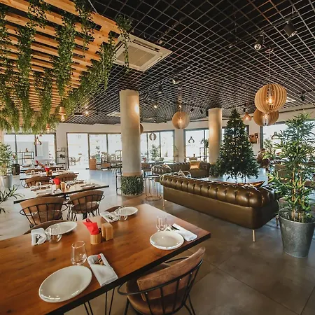 דירה Luxury Two Bedroom Penthouse In Caesar & Spa, Long