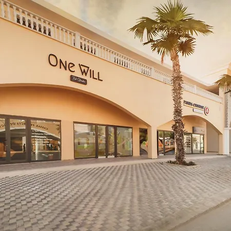 Luxury Two Bedroom Penthouse In Caesar & Spa, Long