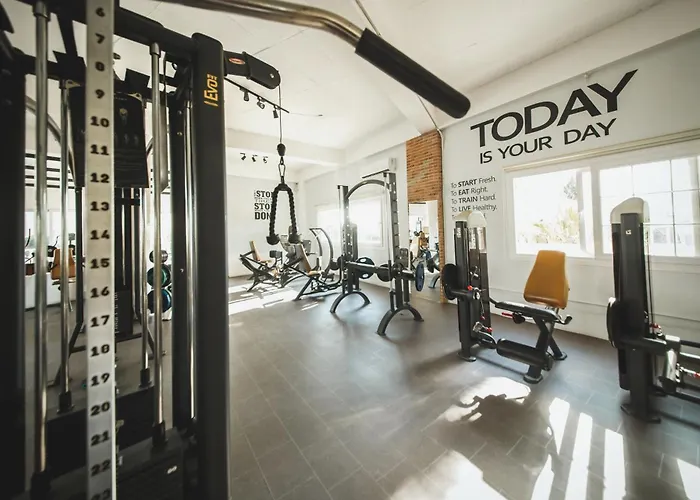 Luxury Two Bedroom Penthouse In Caesar & Spa, Long *