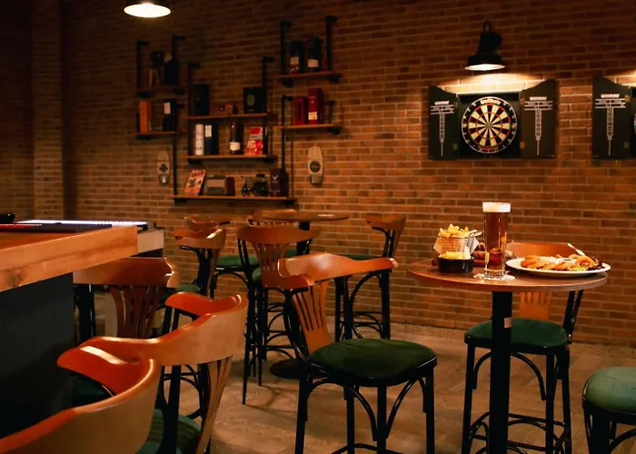 Luxury Two Bedroom Penthouse In Caesar & Spa, Long