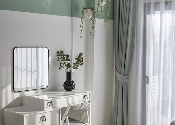 Luxury Two Bedroom Penthouse In Caesar & Spa, Long